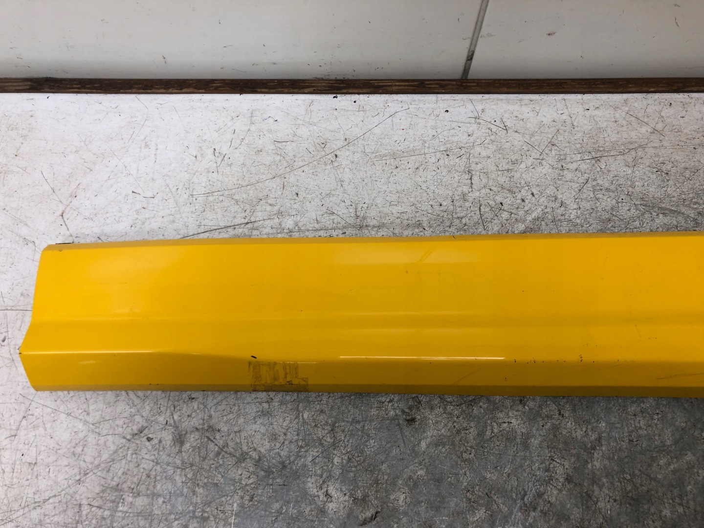 moulding door left front AUDI Q2 81A853959B