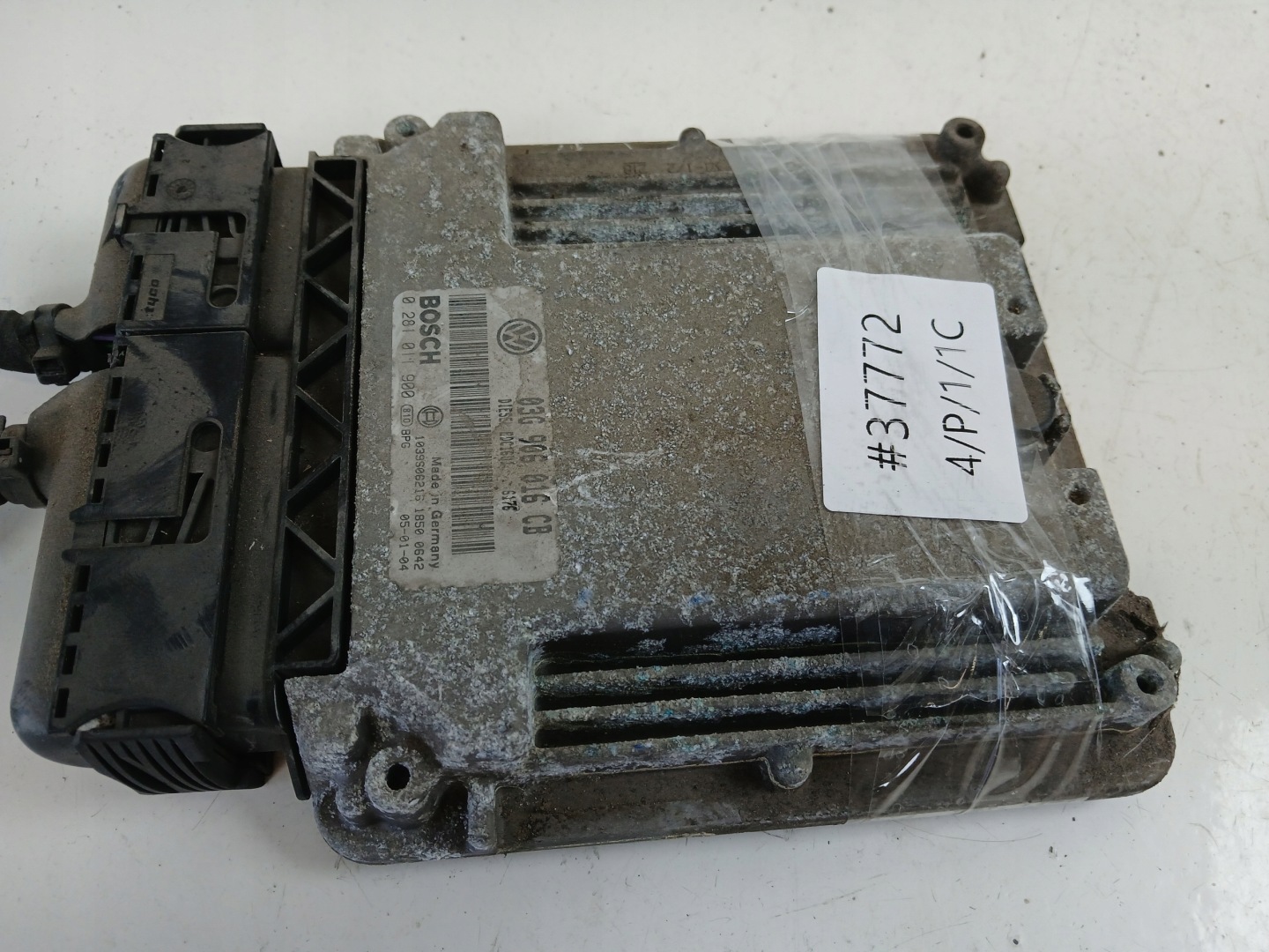 VW GOLF V 1.9 TDI control unit of the engine 03G906016CB