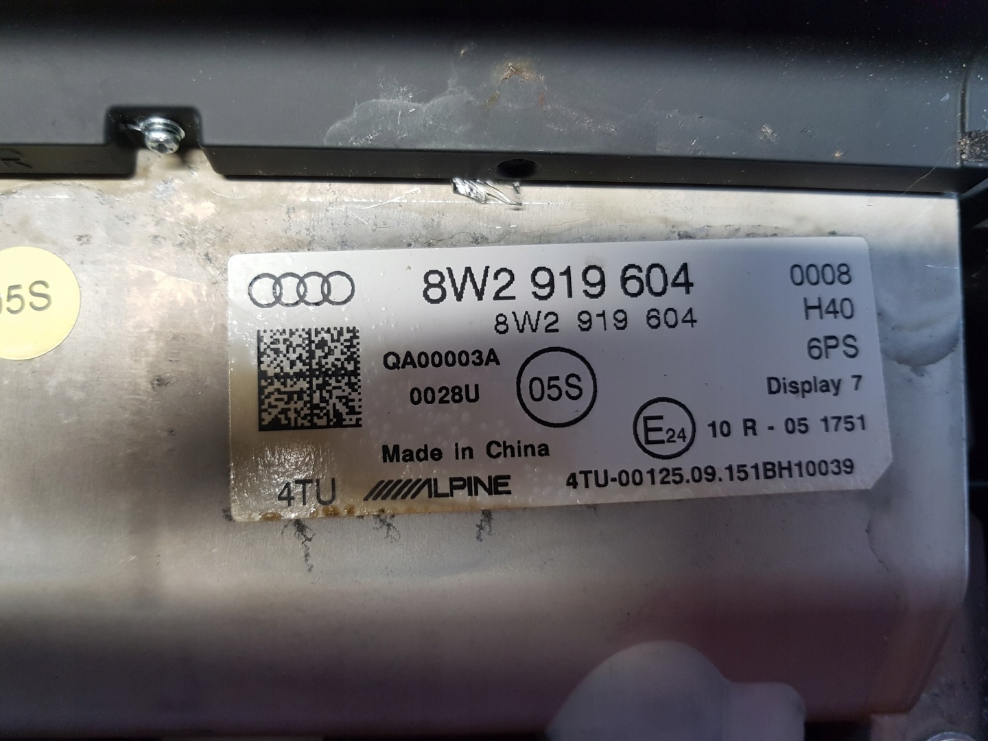 AUDI A4 B9 8W display monitor ekran