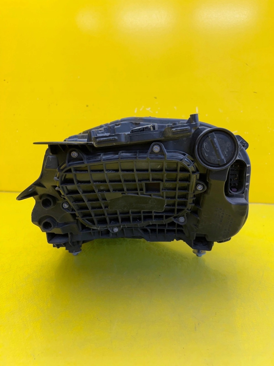 light right front Porsche Taycan Full Led Matrix 9J1941032G