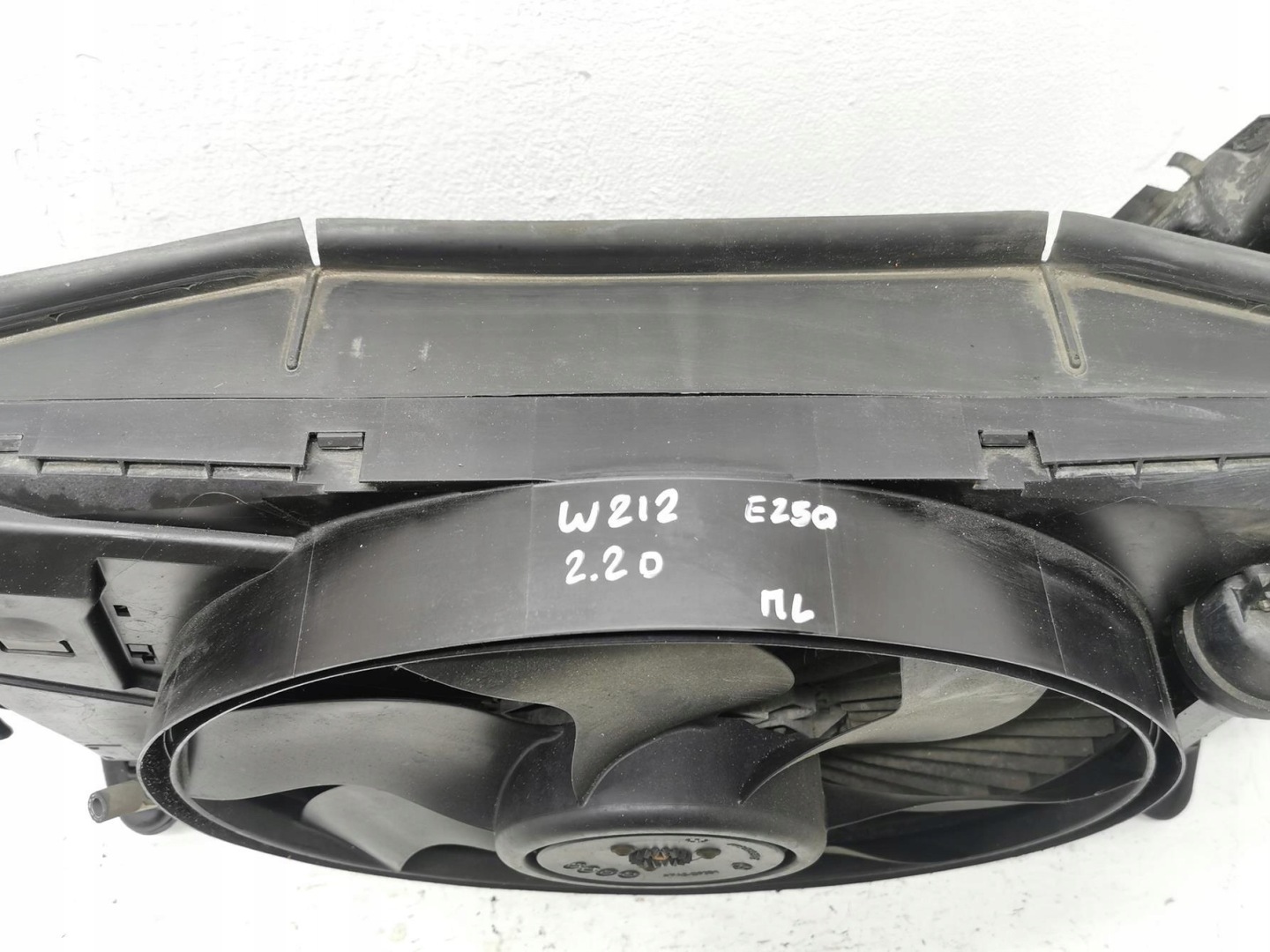 KOMPLET Radiateur MERCEDES E-KLASA W212 2.2 CDI