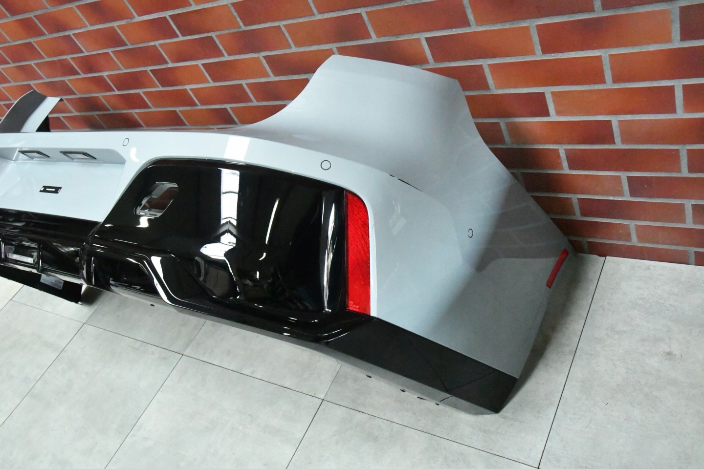 bumper rear part rear BMW 7 G70 m-packet BROOKLYN GRAU