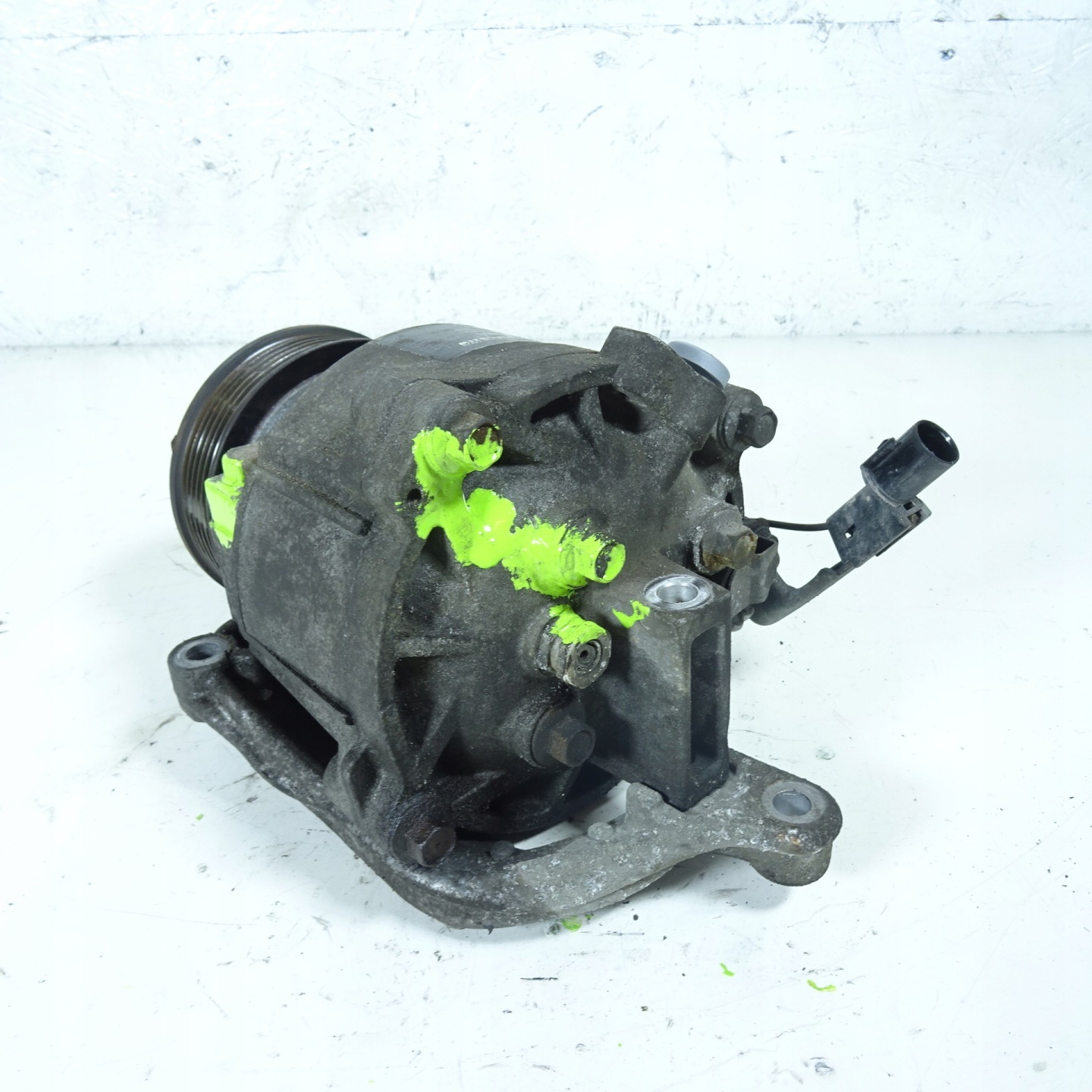 MITSUBISHI LANCER VIII 1.8B compressor; 7813A212