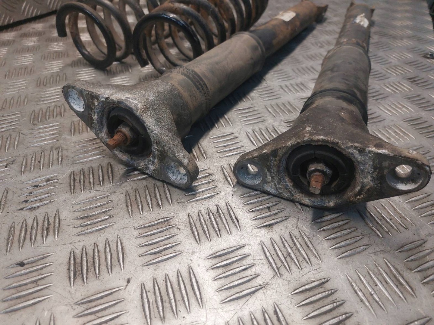 shock absorber + spring left rear part + right rear part KIA PROCEED and 55310-1H100
