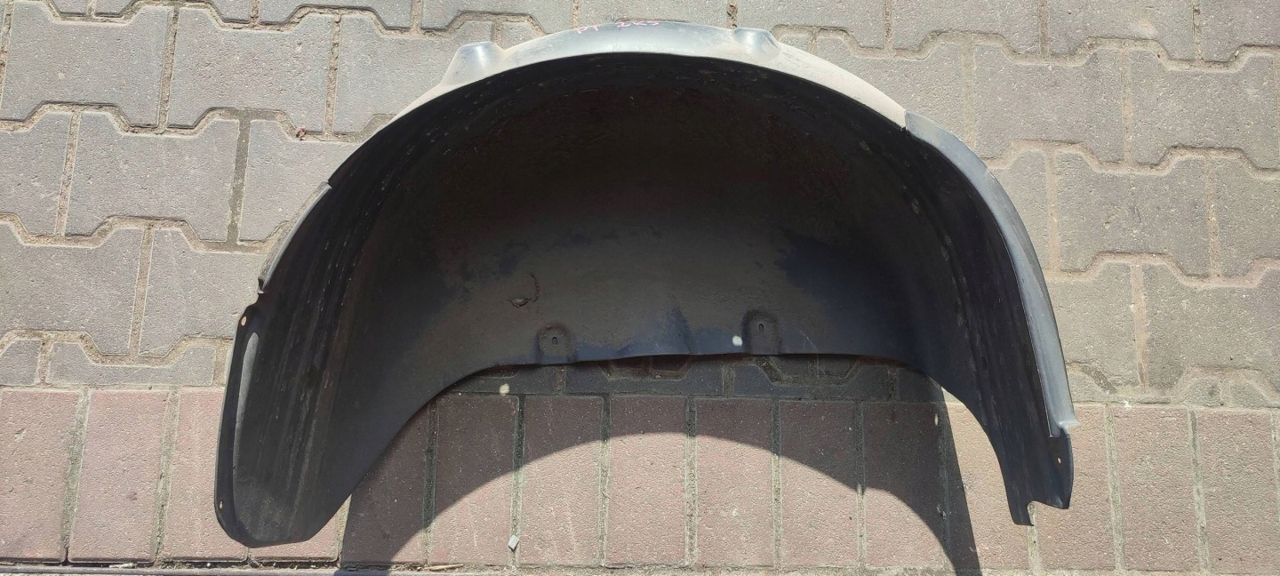 Volkswagen Caddy 2017 rear part side right mudguard rear.