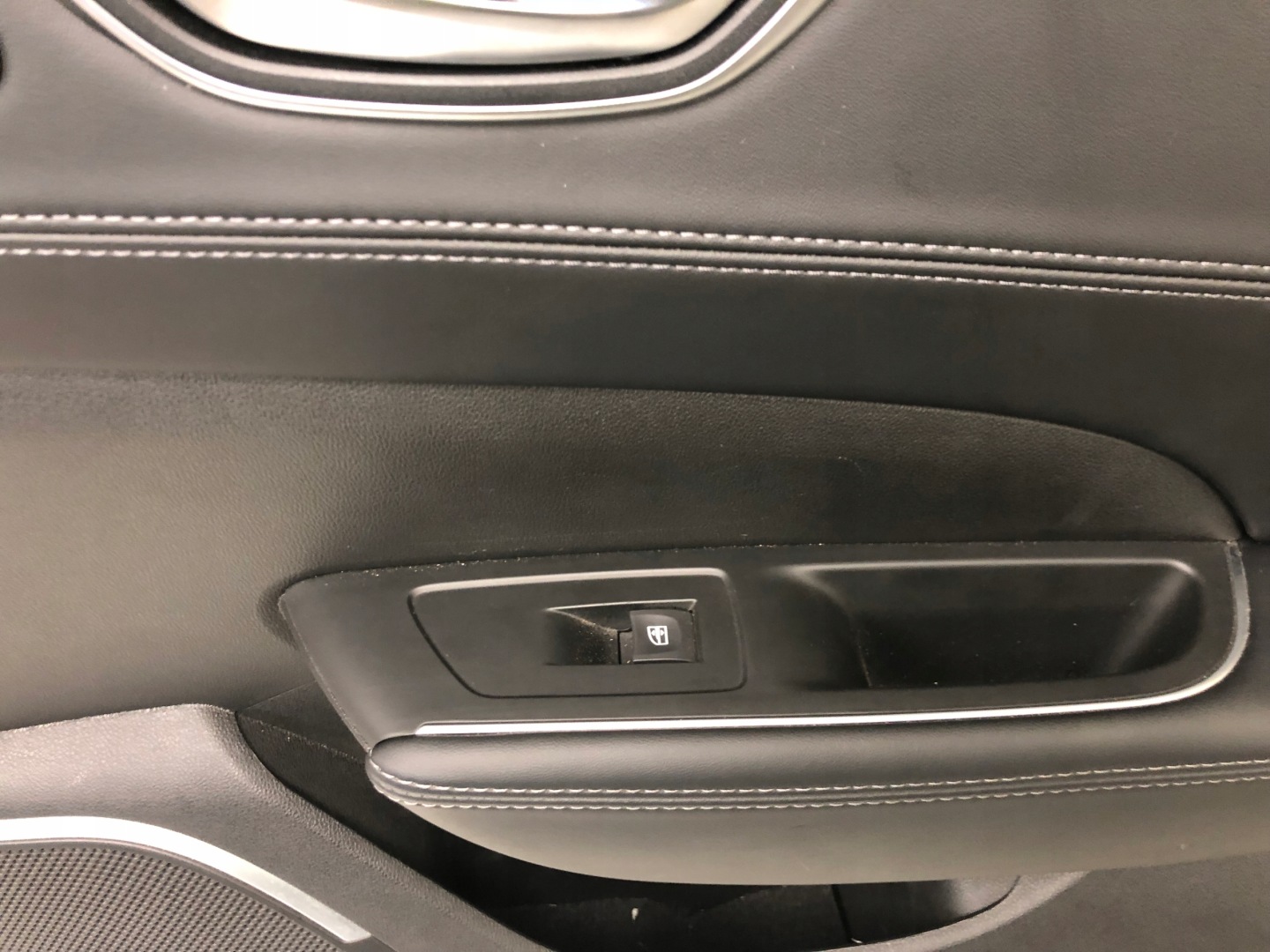 RENAULT TALISMAN INITIALE side upholstery right rear part BOSE 0137
