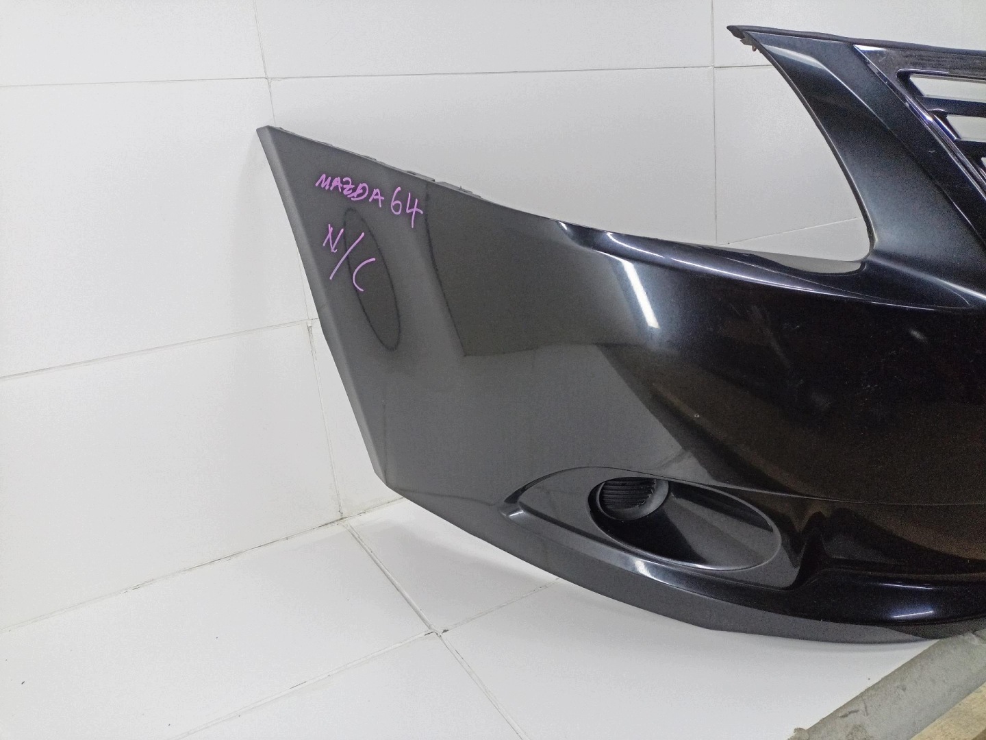 bumper front Toyota Avensis 3 T270 facelift ZRT272W 2012