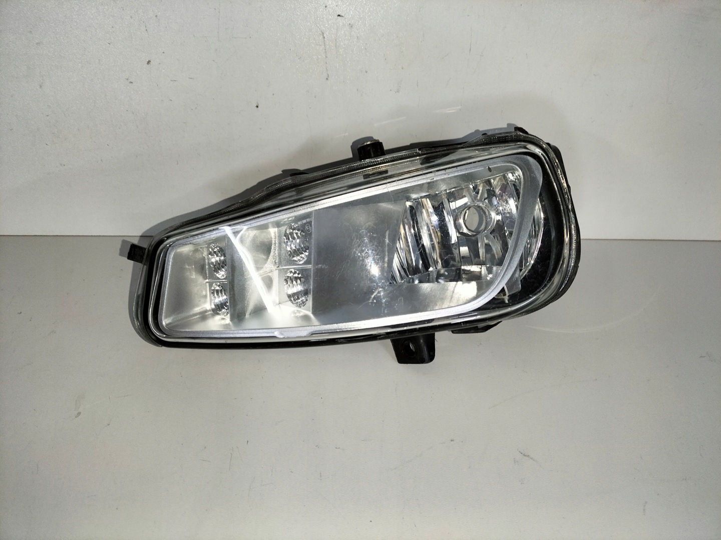 fog light light right MERCEDES ACTROS MP4 11- ANTOS 12- AROCS