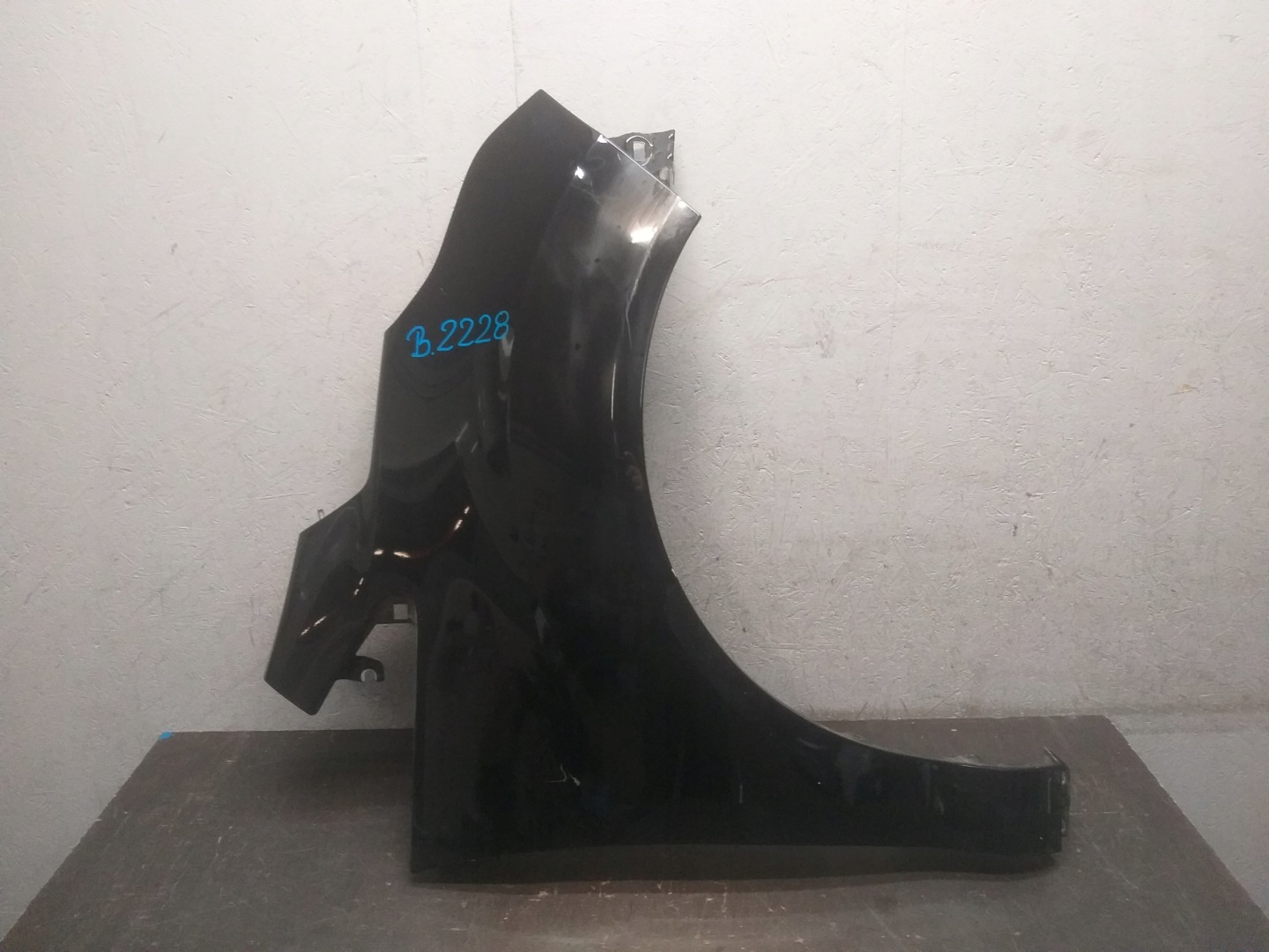 blatník předek pravý FORD B MAX
