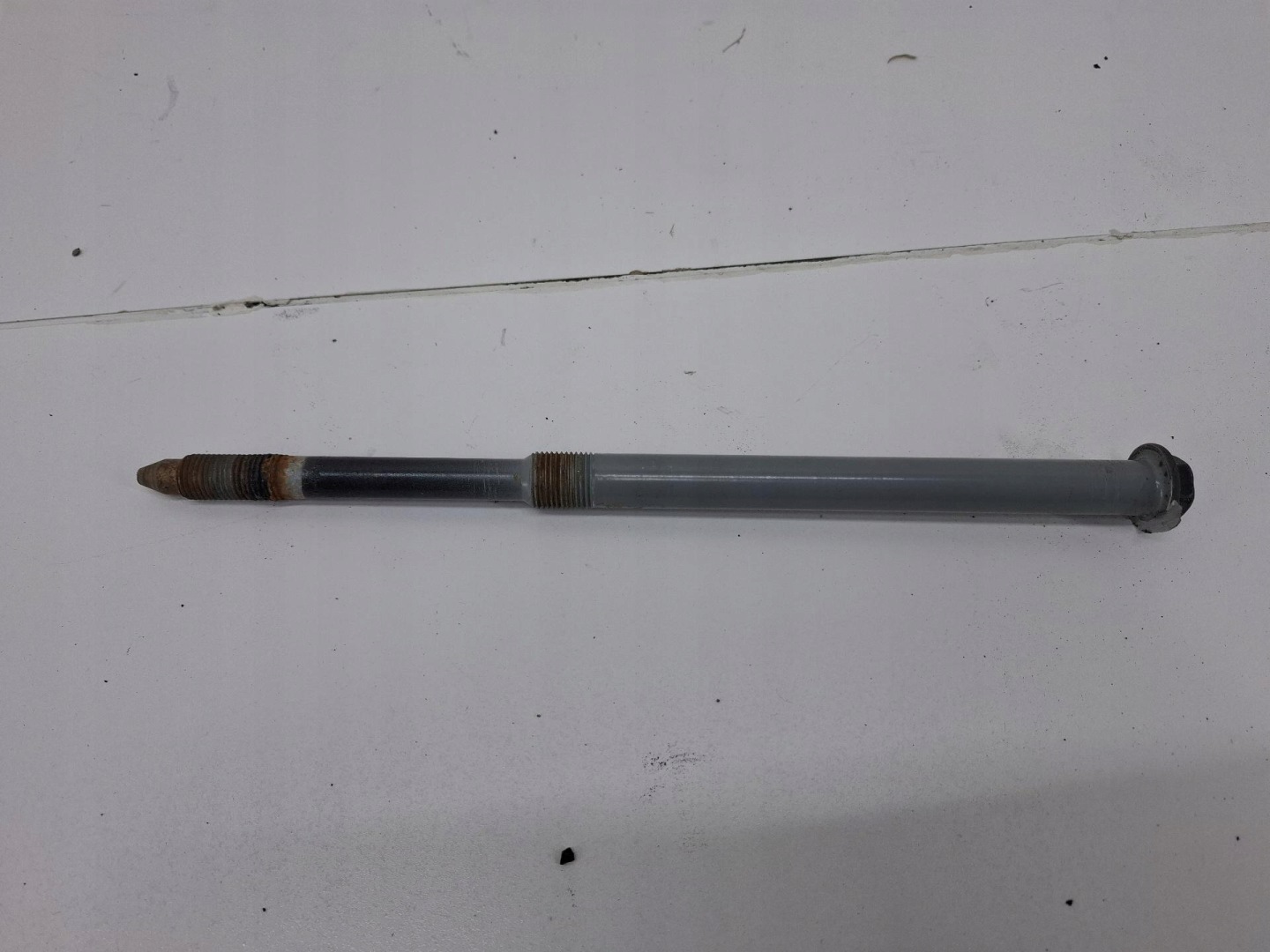 Vis Fixation sanek Avant Mazda 6 2 facelift GH 2011