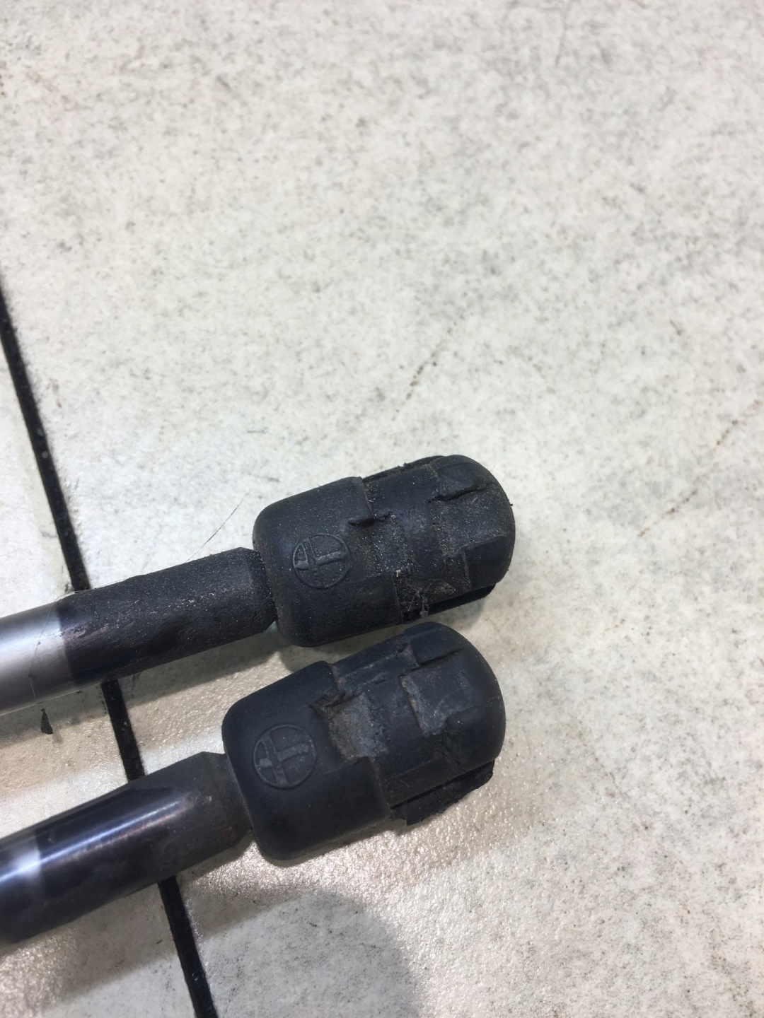 Dämpfer heckklappe Kofferraum VW T4 2.4 D