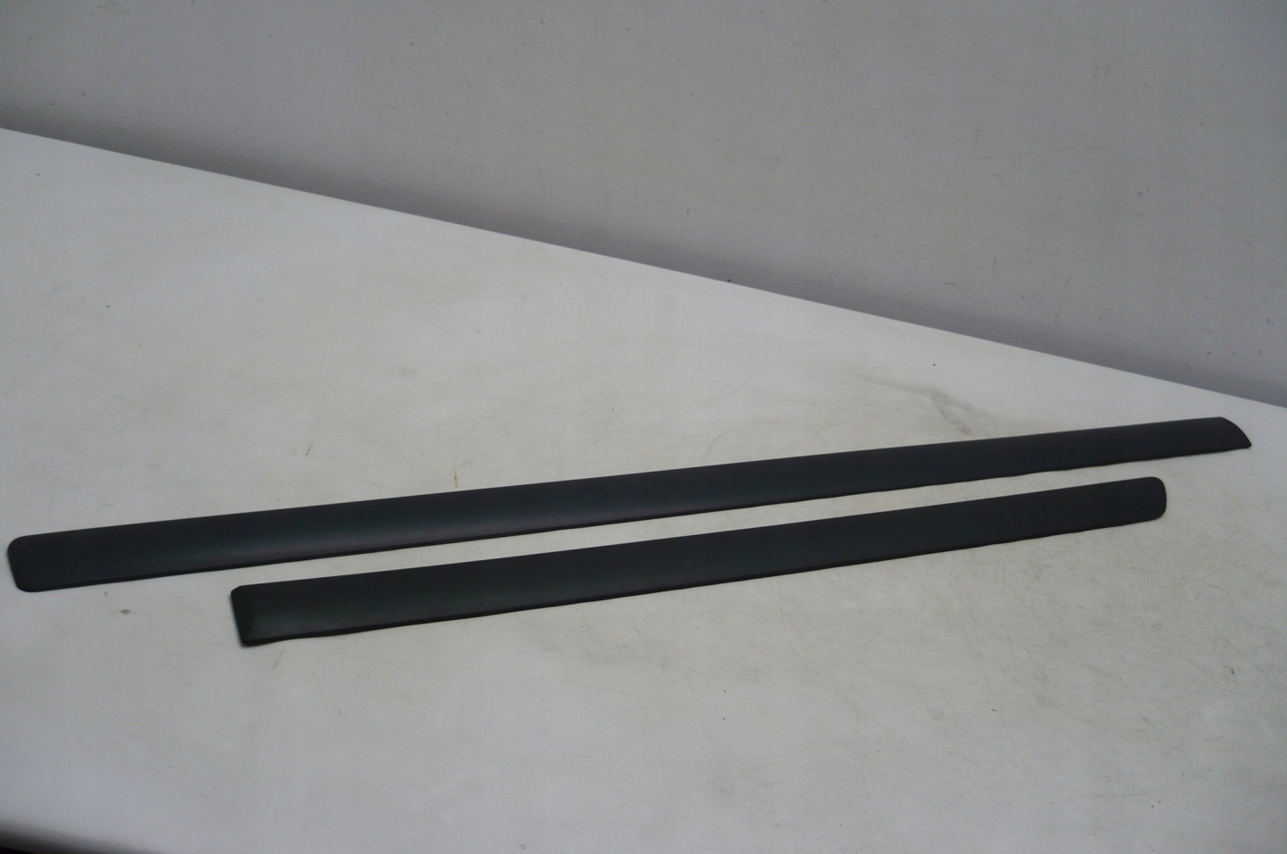 SKODA OCTAVIA II 2 moulding door left front + rear part 2004-08 rok