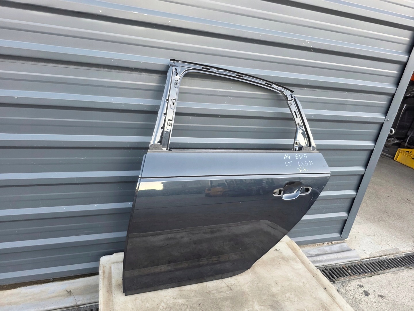 Tür links heck AUDI A4 B9 LX5R Sedan 2016-2019 Original !!!