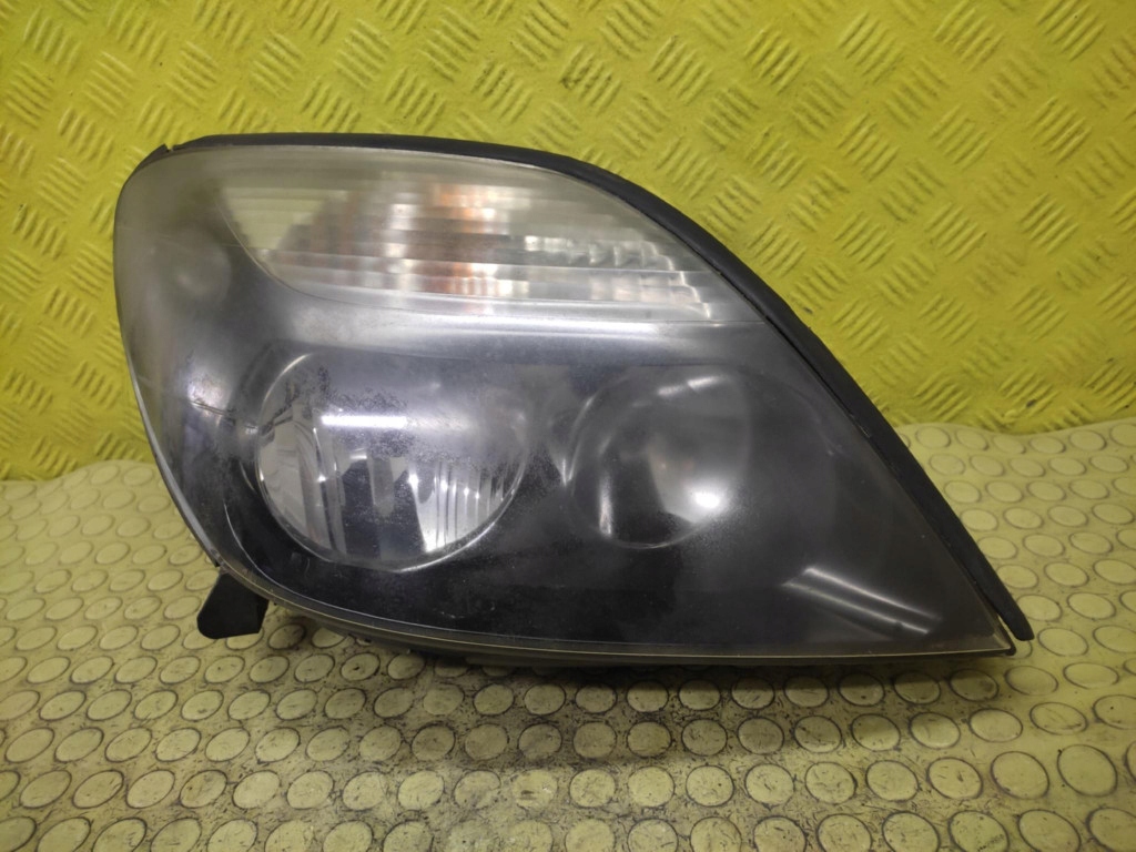 RENAULT SCENIC and REFLEKTOR light right front 7700432093