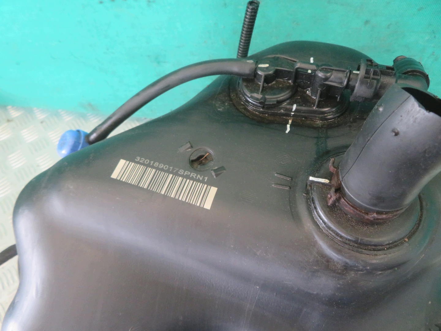 serbatoio LIQUIDO ADBLUE MERCEDES SPRINTER 2.2 18R A9084701700