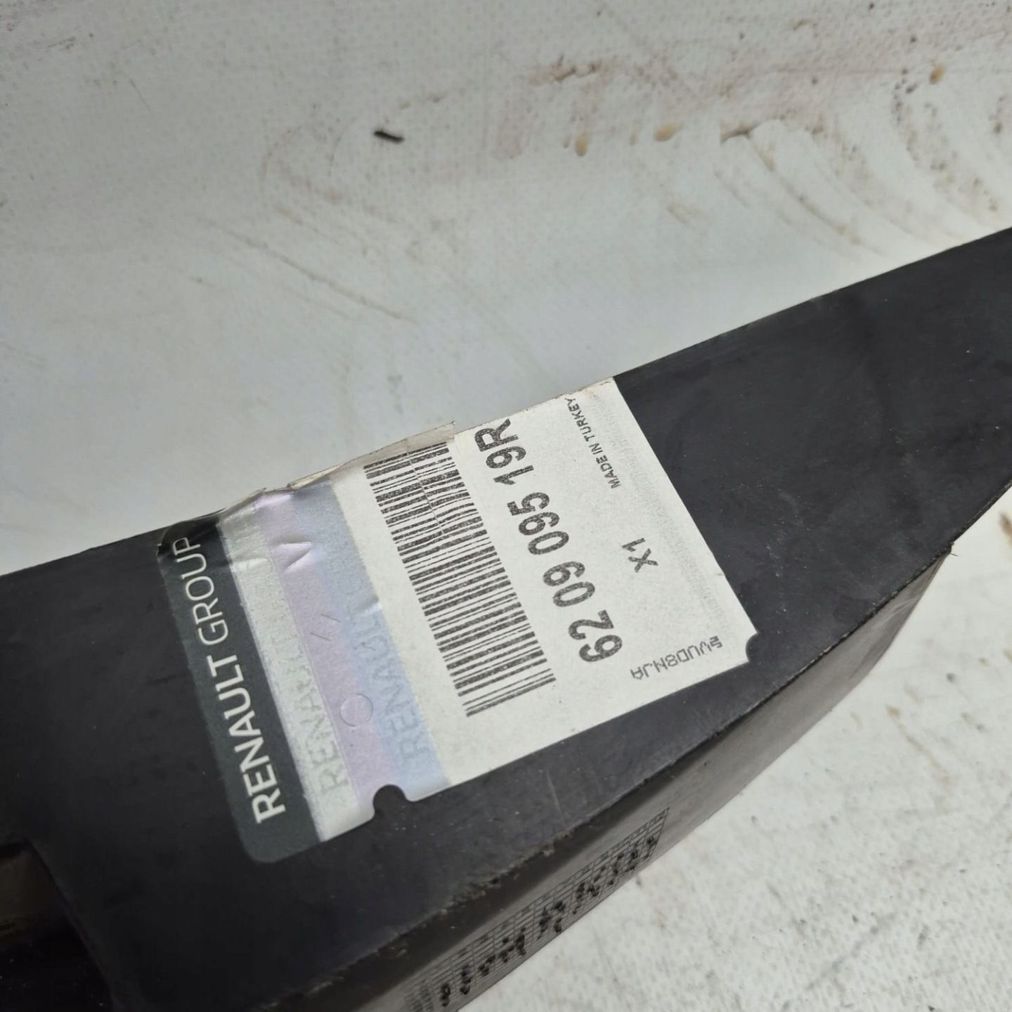 RENAULT CLIO V 5 19- ABSORBER bumper support of the front front 620909519R
