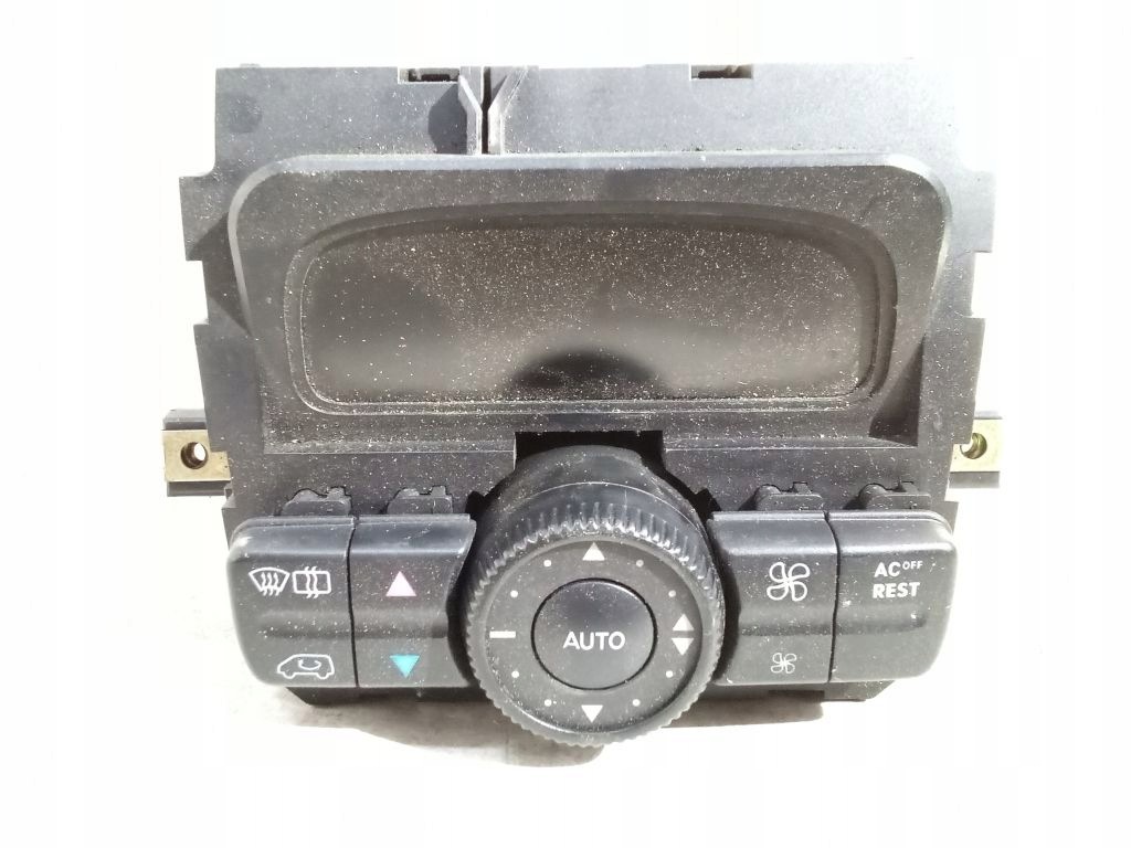 Mercedes Vito W639 control panel of the air conditioning