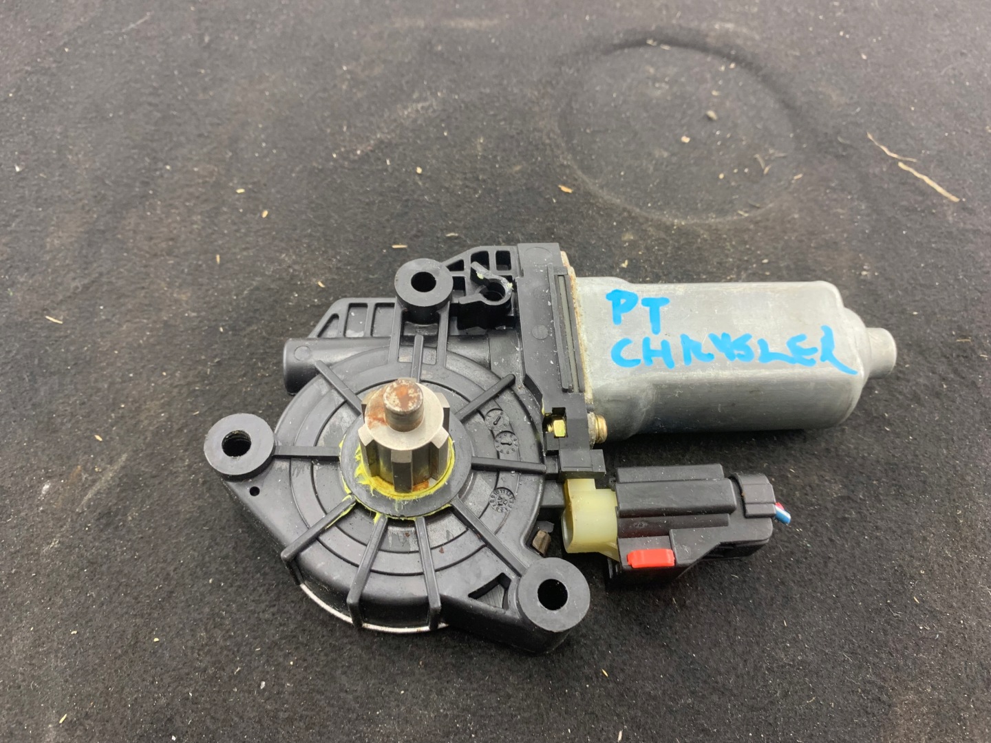 CHRYSLER PT CRUISER mini motor windows right rear part 05067542AA