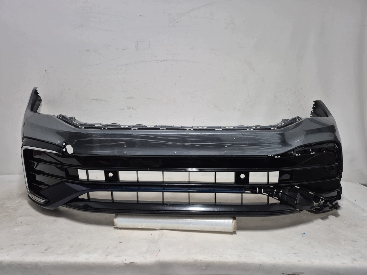 VW TIGUAN II ALLSPACE R-LINE LIFT 20- bumper front front PDC