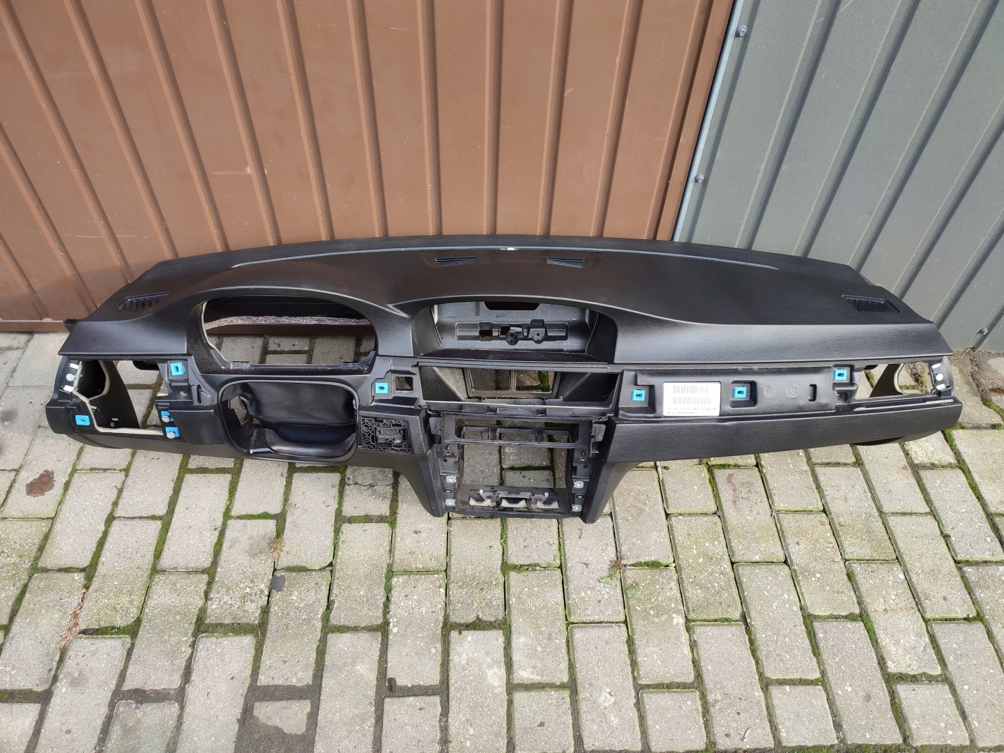 BMW E90 E91 cockpit dashboard instrument panel airbag NAVI