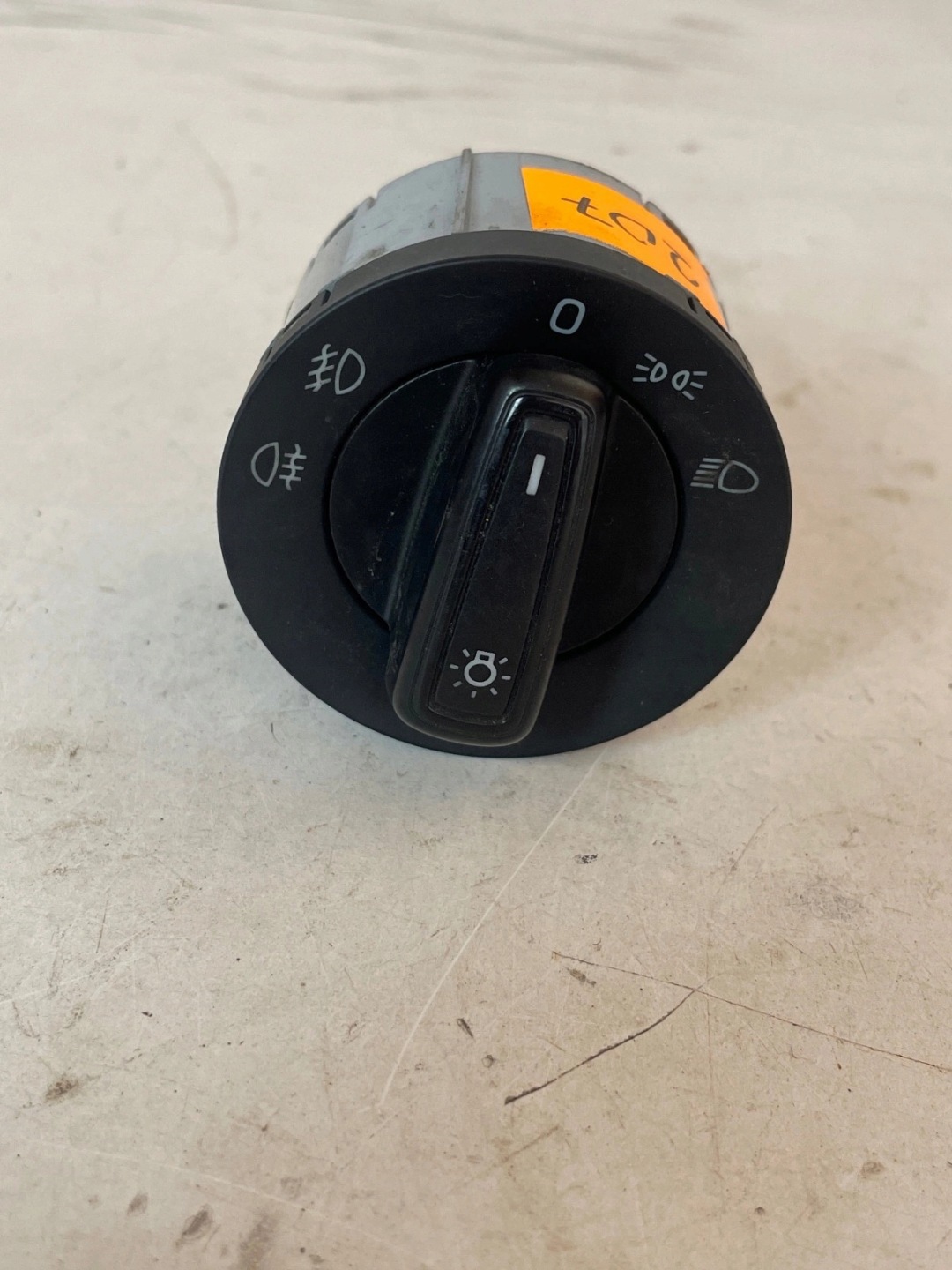 light switch Skoda Octavia III 5E