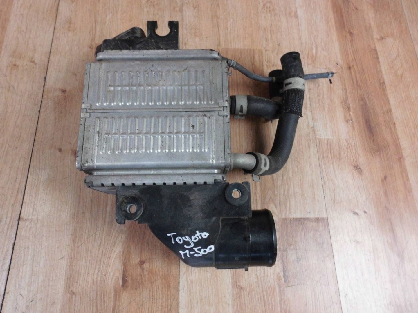 Lexus NX200T 2.0 Kühler luft intercooler