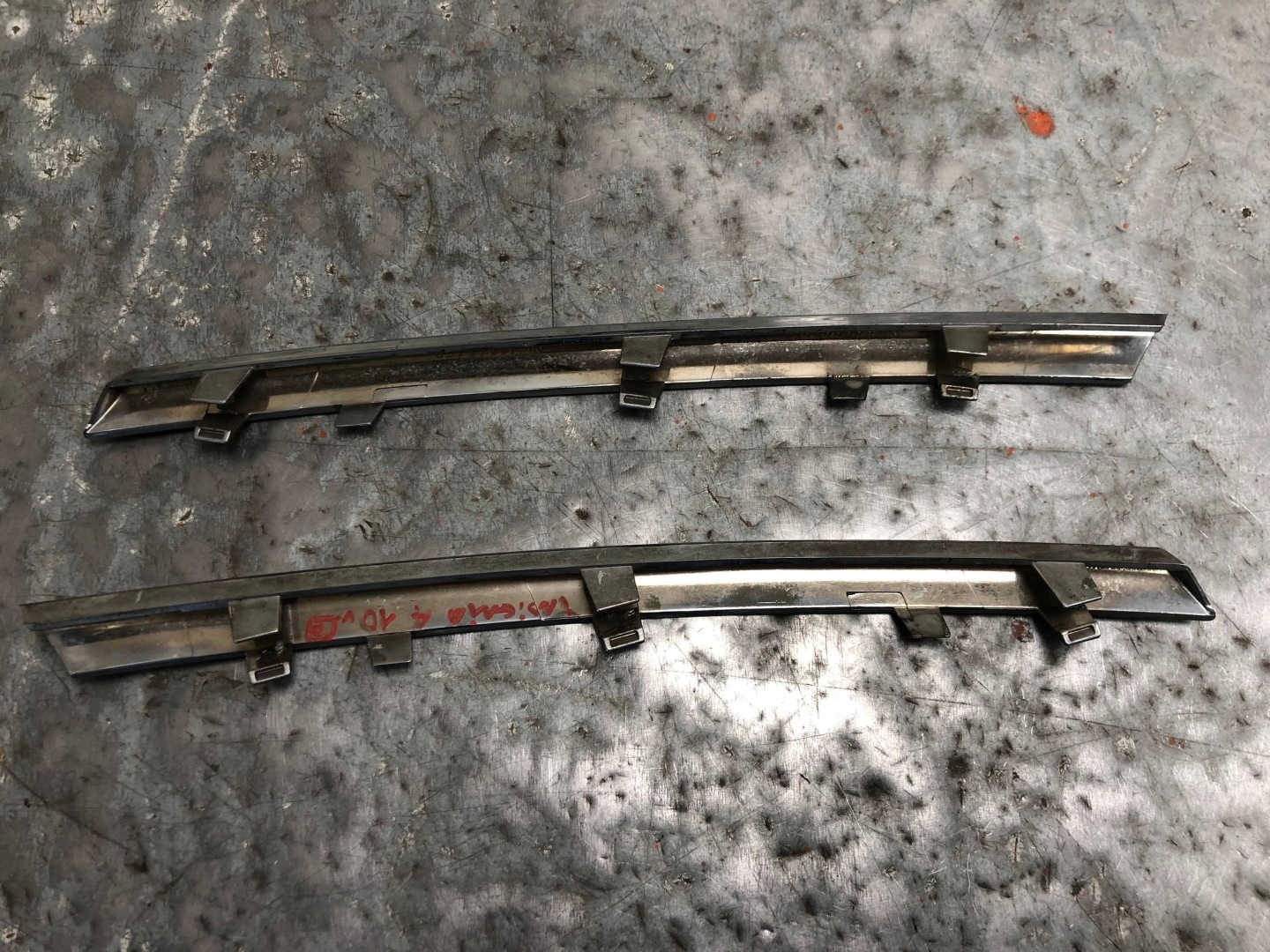moulding CHROM GRILLA left right OPEL INSIGNIA A 13264450 13264449