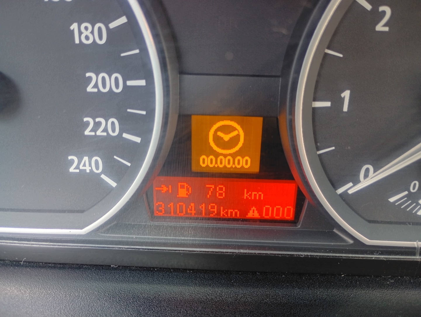 dials dials tachometer BMW 1 and E87 04-11 1.6 przebieg 310419 km