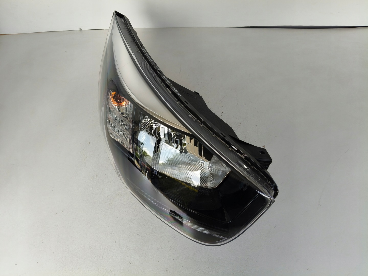light right REFLEKTOR KIA PICANTO III 17