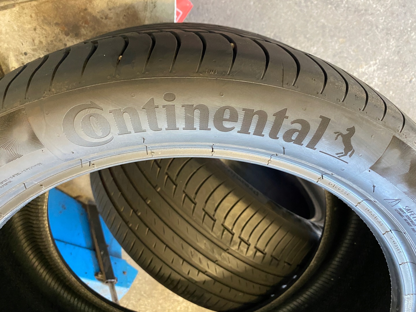 2 tyres summer 315/35R21 Continental PremiumContact 6 run flat