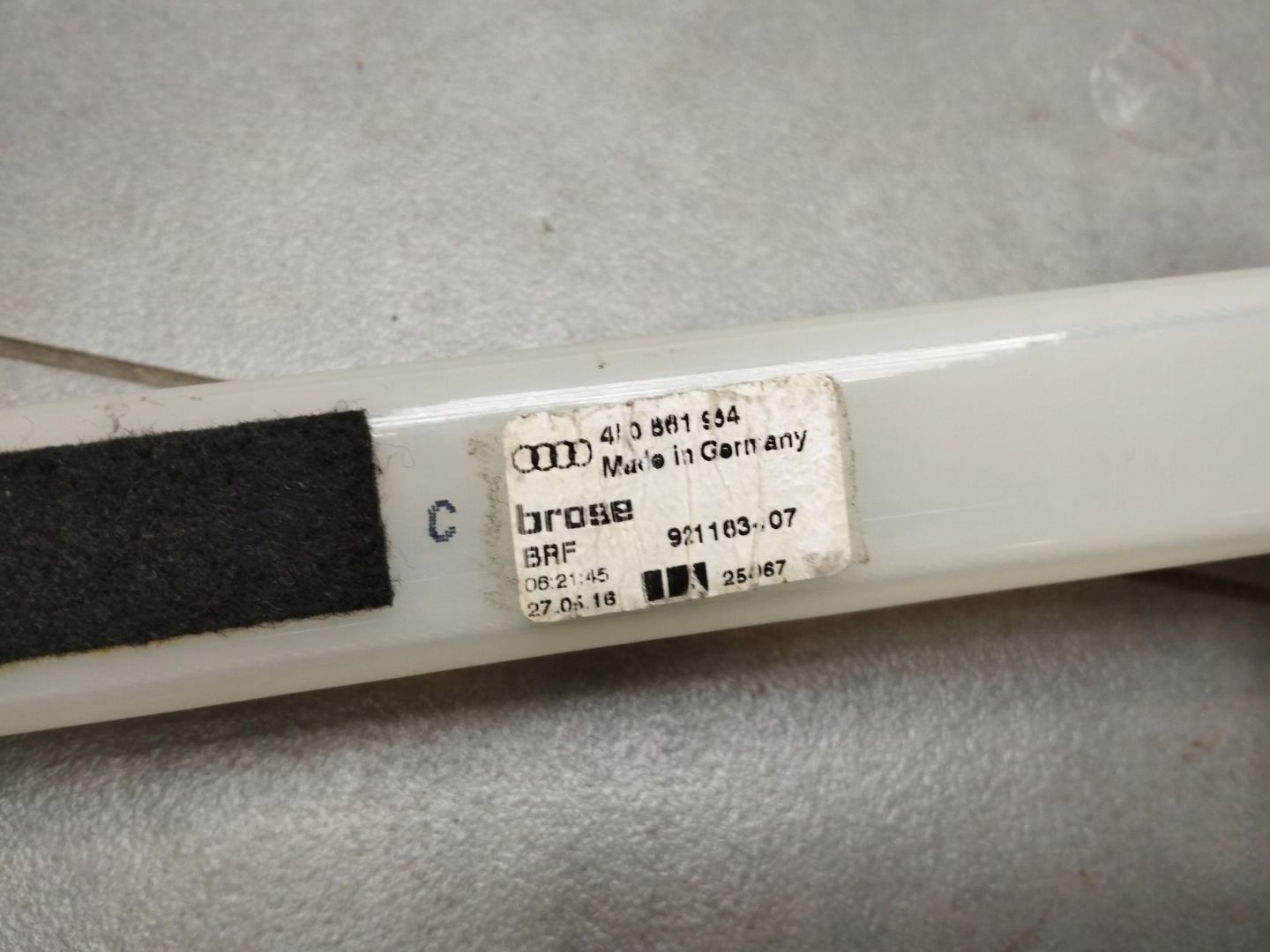 Audi A8 D4 4H blinds door right rear part 4H4861334A