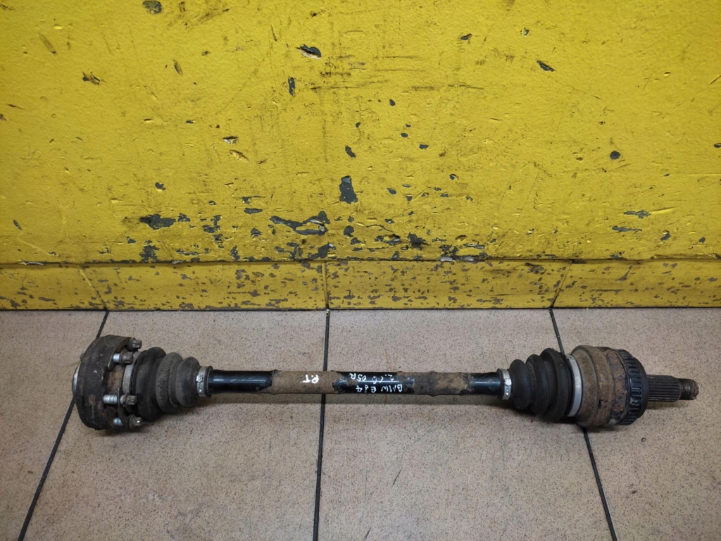 BMW E87 2.0 D semi-axis right rear part 7533446