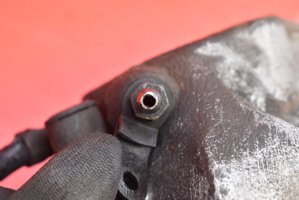 caliper brake left front BMW X5 E70 3.0 D 235 KM xDRIVE 06-10
