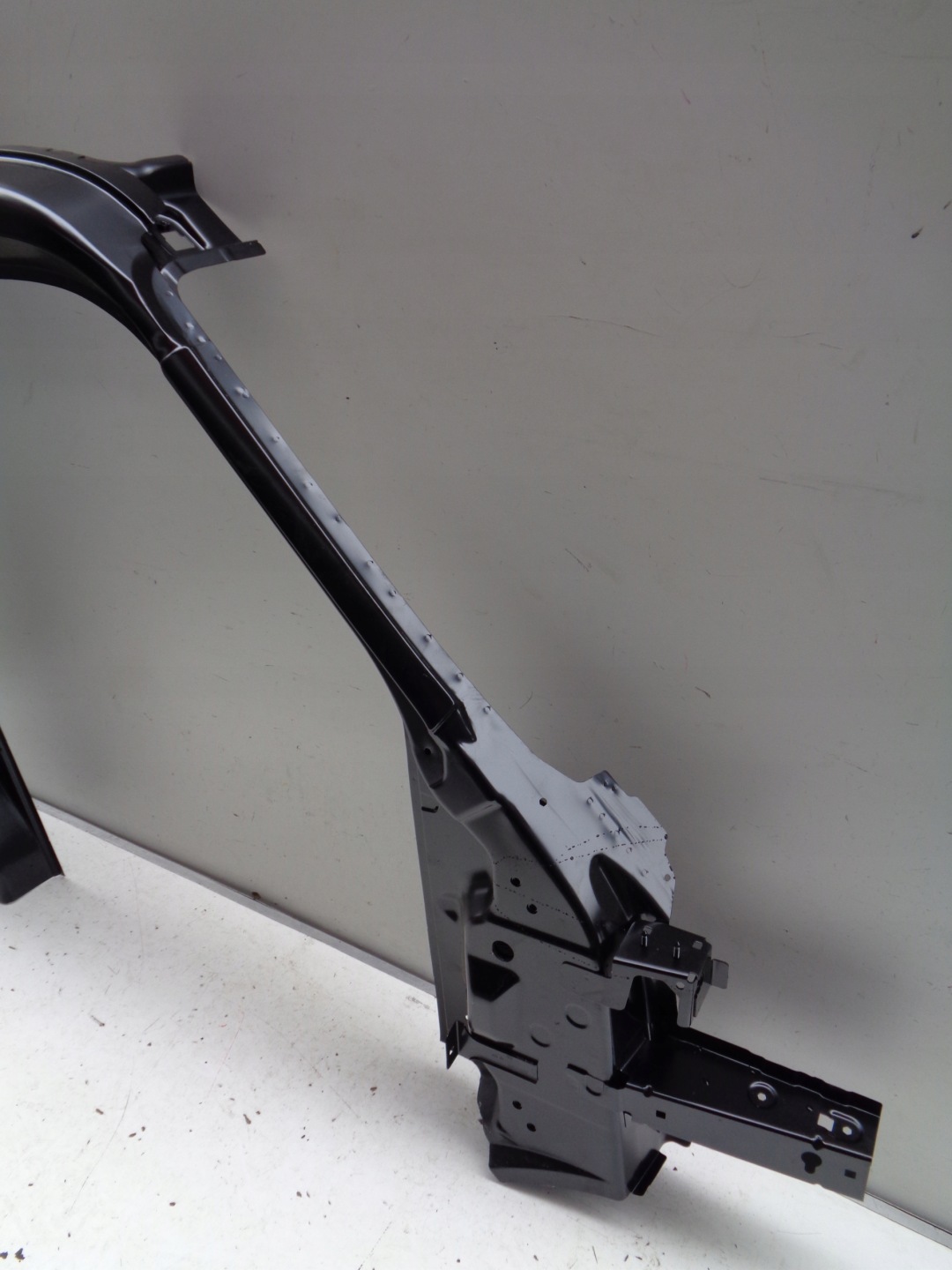 pillar right front RENAULT MASTRE III 09