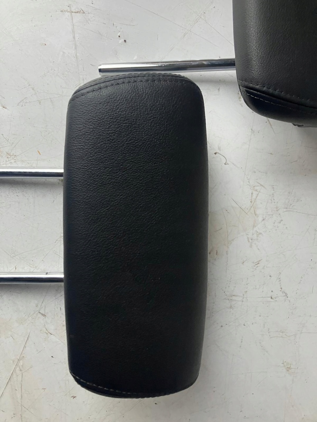 rest KANAPY RENAULT LATITUDE right left rear part leather