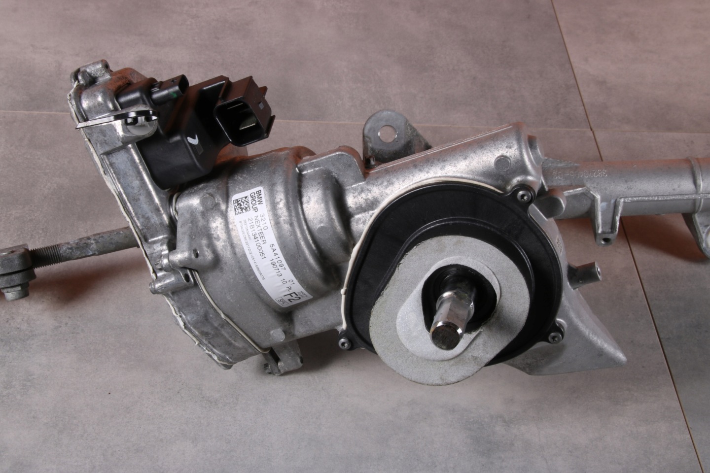 BMW 2' U06 B38L B38N B47L B48N Boîter direction Boîter direction 5A41097