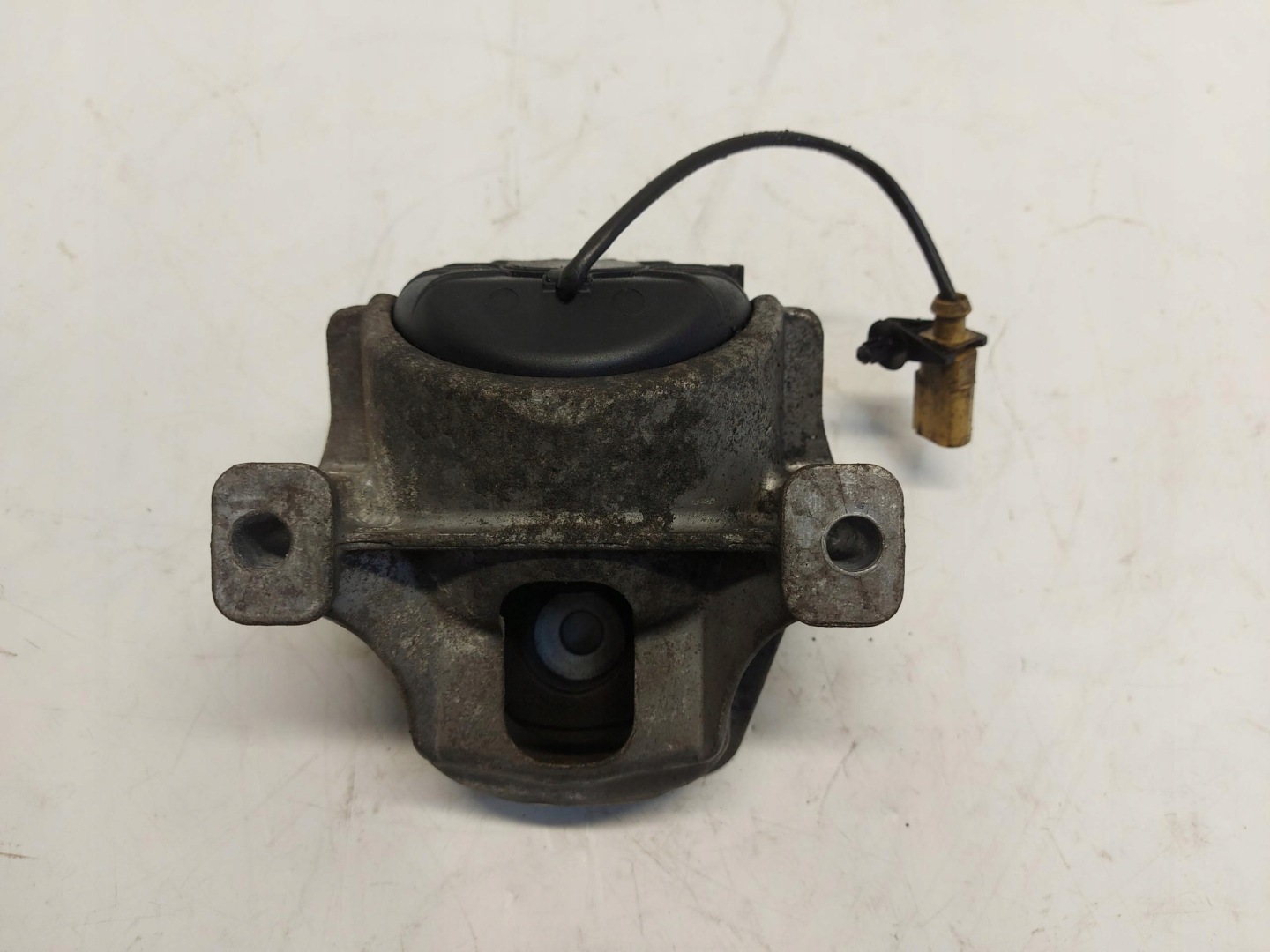 PORSCHE MACAN S 95B 3.0 TDI engine mount left 8R0199381Q