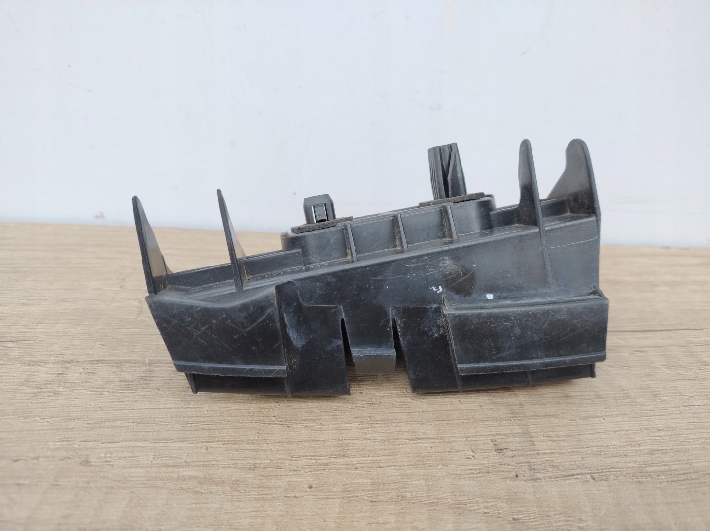 TOYOTA COROLLA E12 HB left bumper bracket rear part