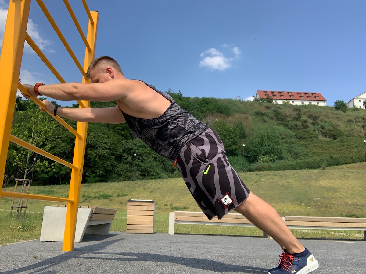 07 10 zelených telocvičných cvikov predlaktia a1