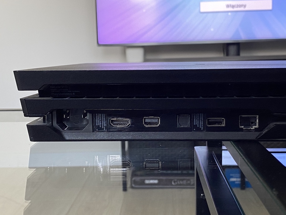 PlayStation 4 Pro czy PlayStation 4 Slim, którą konsolę wybrać Allegro.pl