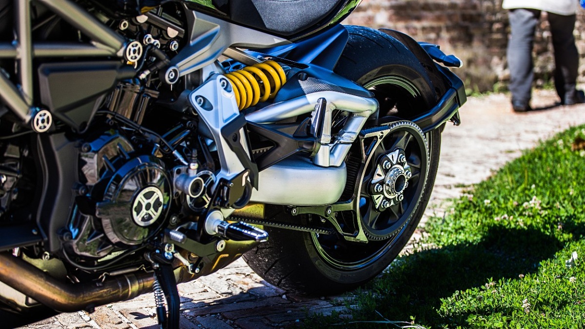 Remeňový pohon je predovšetkým doménou motocyklov typu chopper, t.j. slúži ako na každodenné jazdenie, tak aj na potešenie očí svojho majiteľa.