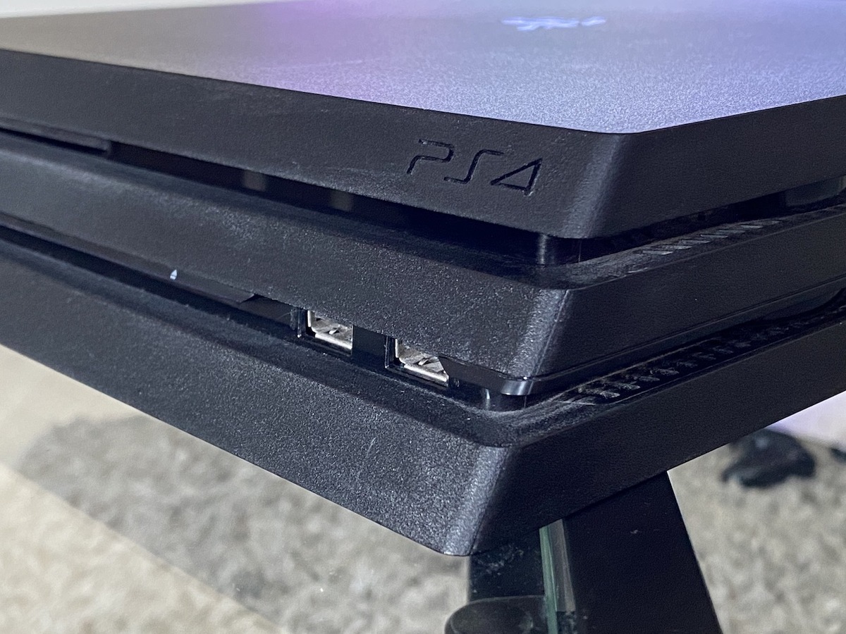 PlayStation 4 Pro czy PlayStation 4 Slim, którą konsolę wybrać Allegro.pl