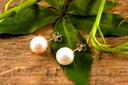 Złote kolczyki z białymi perłami na sztyfcie 8mm Rodzaj Wyrób jubilerski