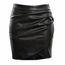 ЮБКА ИЗ ЭКО-КОЖИ, ИГРАЮЩАЯ, С РЕБЛИКОЙ S-36