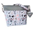 Просторная сумка-органайзер для мамы в коляске с перьями.