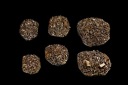 Pile Of Coins - стопки из 6 монет.