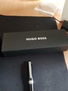 T4719 HUGO BOSS - čierne pero ICON Značka Hugo Boss