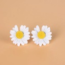 Серьги Белые ромашки Цветы Весенние цветы Тонкие нежные 20мм