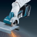 MAKITA DMC300Z AKUMULÁTOROVÁ MIKROBRÚSKA BRÚSKA REZAČKA 76MM Hmotnosť zariadenia 0.82 kg