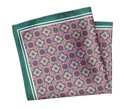 Зеленый нагрудный платок с бежево-розовым геометрическим узором